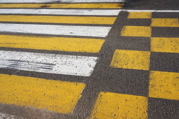 Crosswalk. Marcação de passagem de peões . — Fotografia de Stock