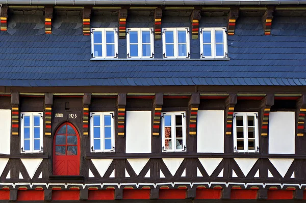 Фасад середньовічного будинку в Гослар, Німеччина.. — стокове фото