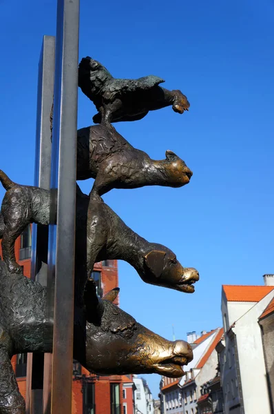 Riga, Lettland - 26 mars 2018: Monument Bremens musiker. — Stockfoto