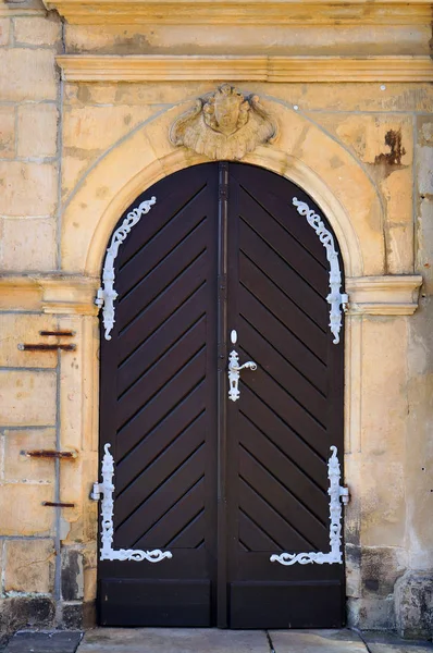 Pintu masuk gedung kuno di Celle, Jerman . — Stok Foto
