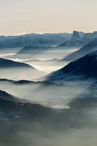 山曇りの風景 — ストック写真