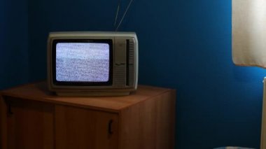 Televizyon çekmiyor.