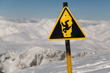 Tepeden kayak pistleri