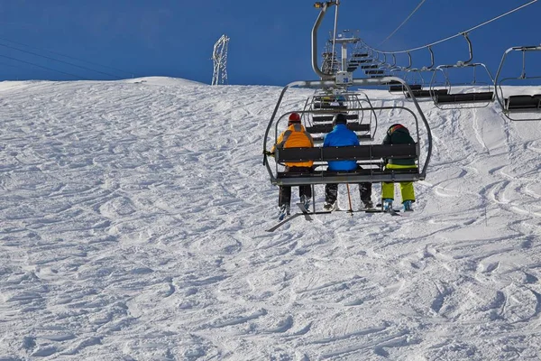 Skipisten vom Lift aus — Stockfoto