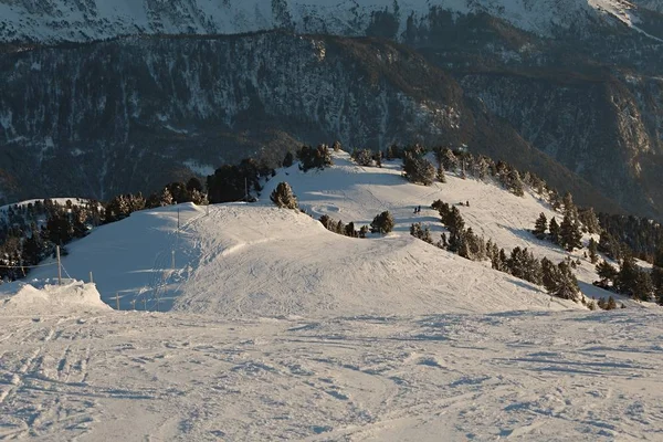 Skiing slopes from the top — Stock Photo, Image