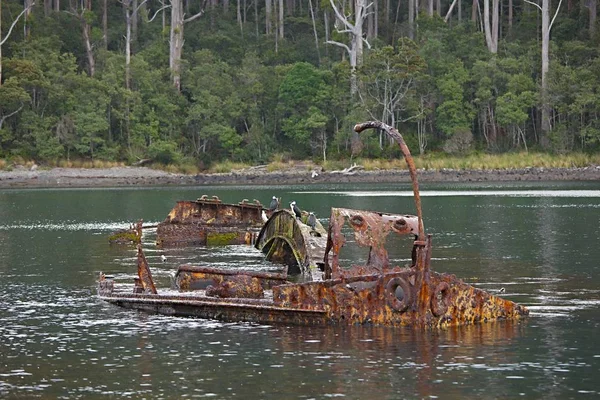 Schiffbruch im Wasser — Stockfoto