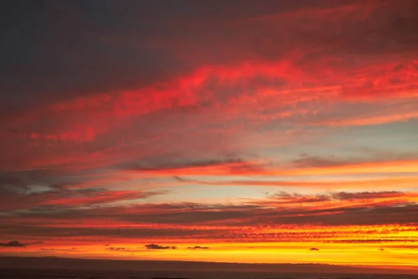 Nubes del cielo puesta del sol — Foto de Stock