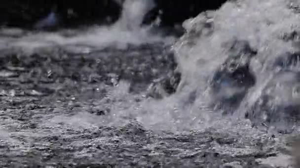 Vodopád detail Zpomalený pohyb — Stock video