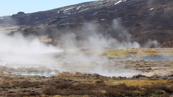 Piscina caliente geotermal — Vídeo de stock