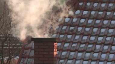 Çatıda Tüten Baca
