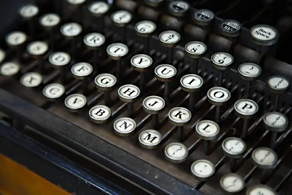 Velho clássico máquina de escrever — Fotografia de Stock