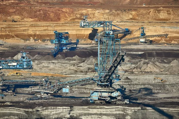 Excavación de minas de carbón —  Fotos de Stock