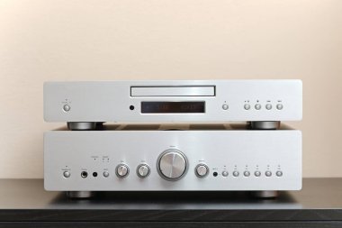 Ev hifi sistemi