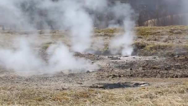 Piscina caliente geotermal — Vídeos de Stock