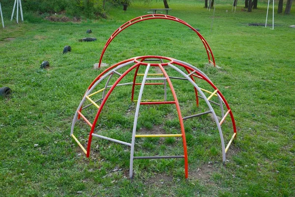 Monkey bars on a playground — Stock Photo, Image