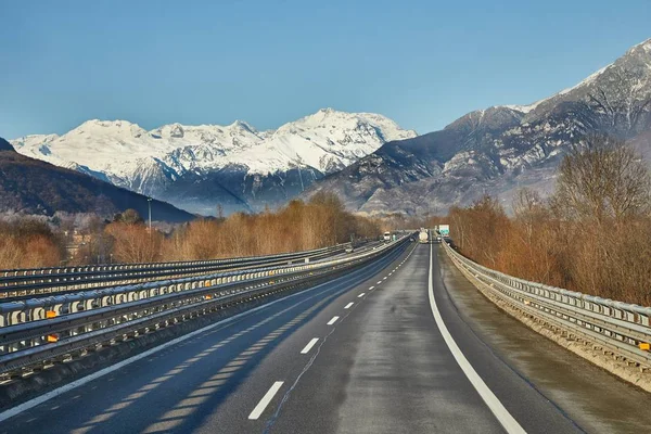 Autobahn in Italien — Stockfoto