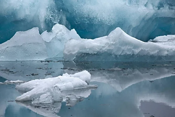 Lago glacial na Islândia — Fotografia de Stock