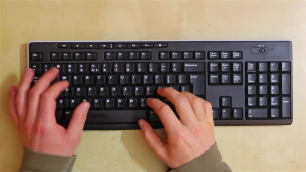 Typing on a keyboard — Stock Video