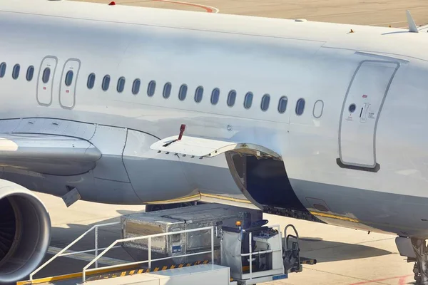 航空機地上荷役 — ストック写真