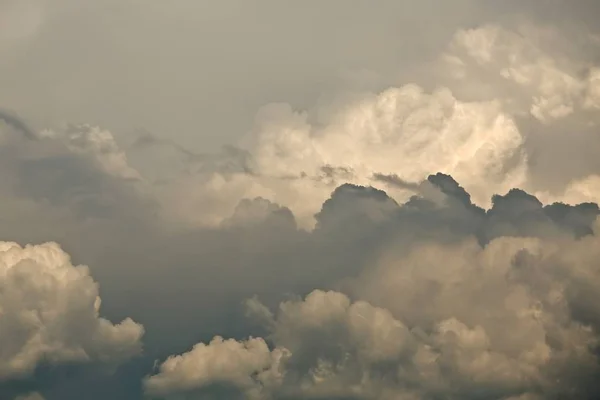 Stormy clouds in the sky — Stock Photo, Image