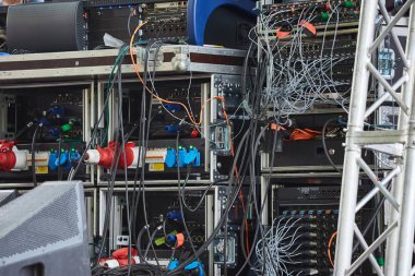 Ses amplifikasyon elektronik