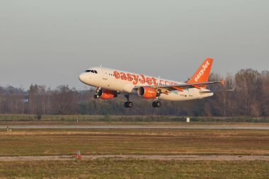 EasyJet uçağı iniş