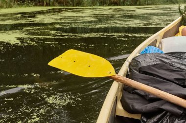 Paraşütü bir Nehri üzerinde