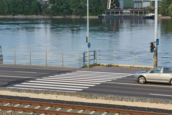 Crossing for pedestrians — Stock Photo, Image