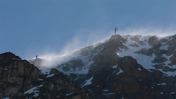 Schneesturm vertreibt Schnee — Stockvideo