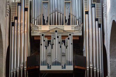 Kilise organ borular