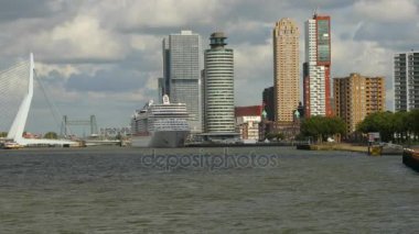 Rotterdam su