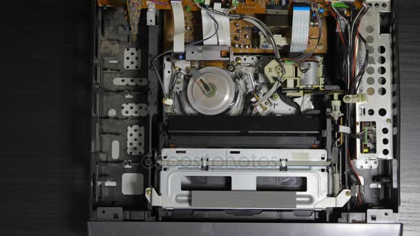 Lecteur de bande vidéo VHS à l'intérieur 