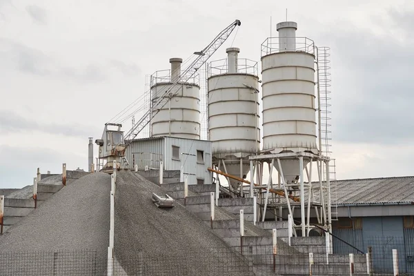 Estructuras de silos industriales — Foto de Stock