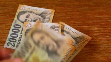 Para, Macar Forinti sayma