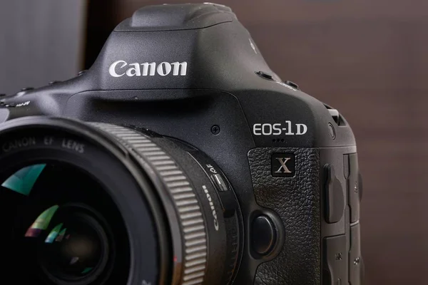 Canon EOS 1Dx märke II — Stockfoto