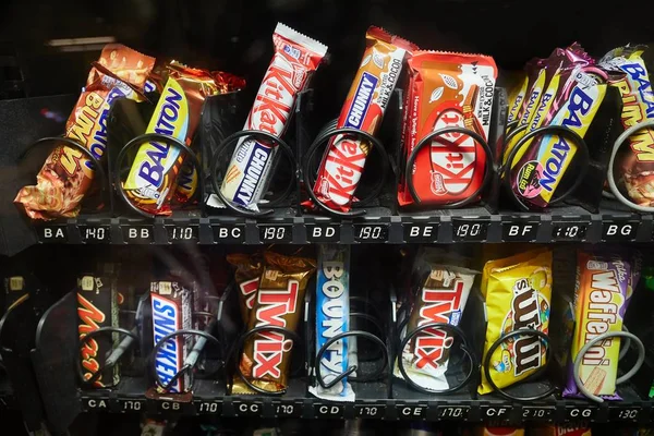 Snacks Vending Machine – stockfoto