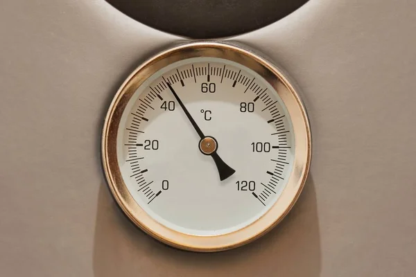 Termometr ciepłej wody — Zdjęcie stockowe
