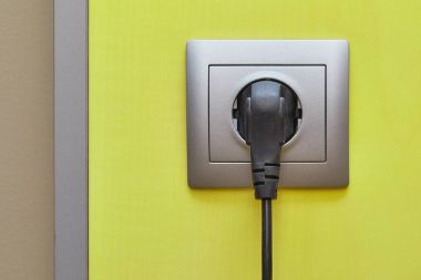 Elektrik Soketi Kapanışı