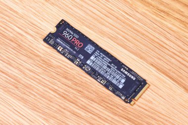 devre kartı bir SSD