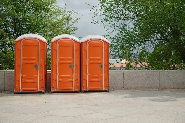 Tragbare Toiletten auf einer Veranstaltung — Stockfoto