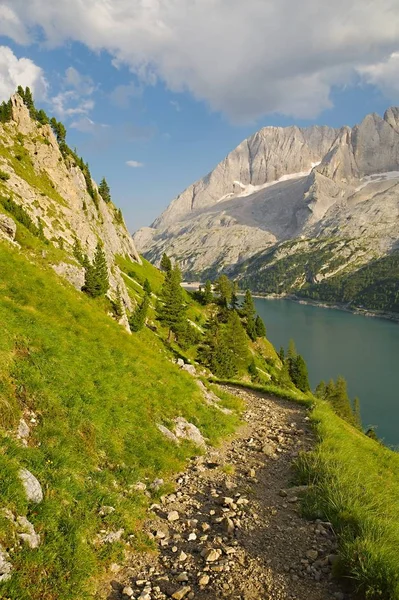 Paysage estival des Dolomites — Photo