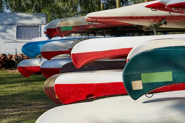 Canoes in a camp — Stock Photo, Image