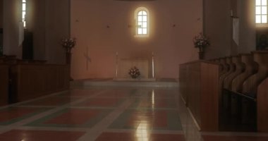 Katolik kilisesinin içi yakınlaşıyor.