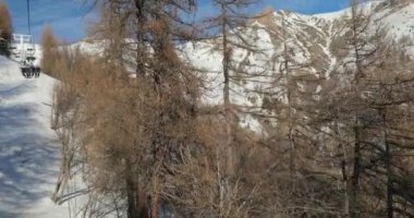 Kış Dağı Ormanı, kayak kaldırma