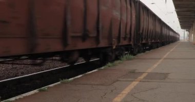 Yük trenleri vagonları