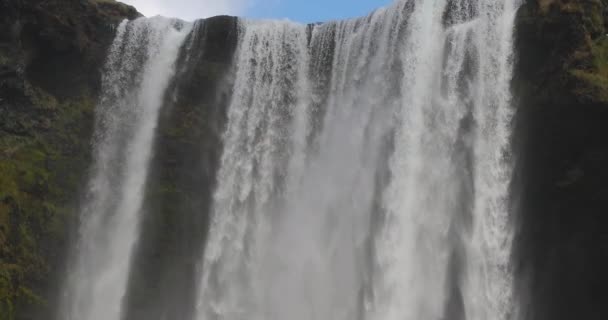 Водопад Скогафосс — стоковое видео