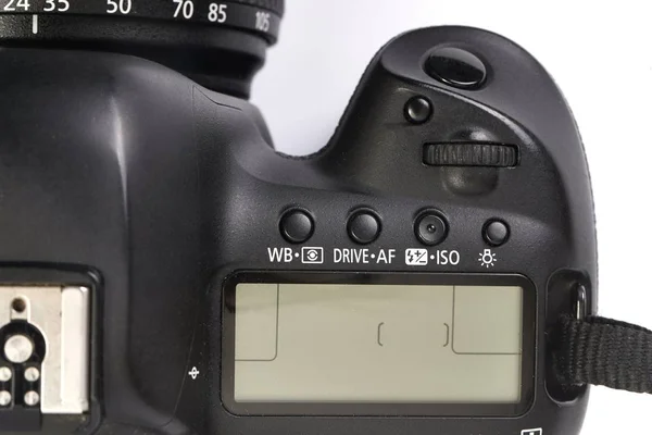 Caméra DSLR en fond blanc — Photo