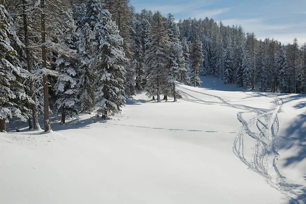 Inverno neve montanha paisagem — Fotografia de Stock