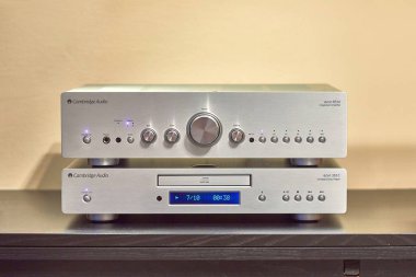 Ev hifi sistemi