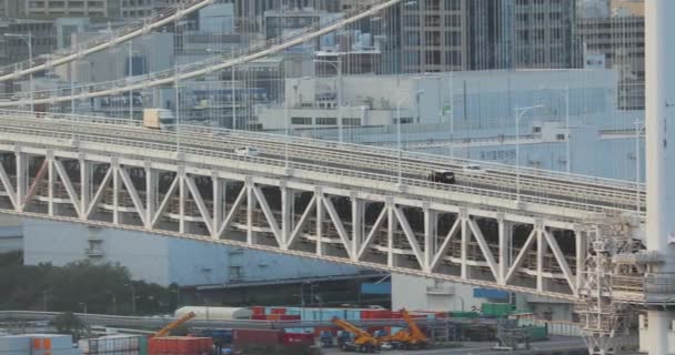 Coches en una autopista japonesa — Vídeos de Stock